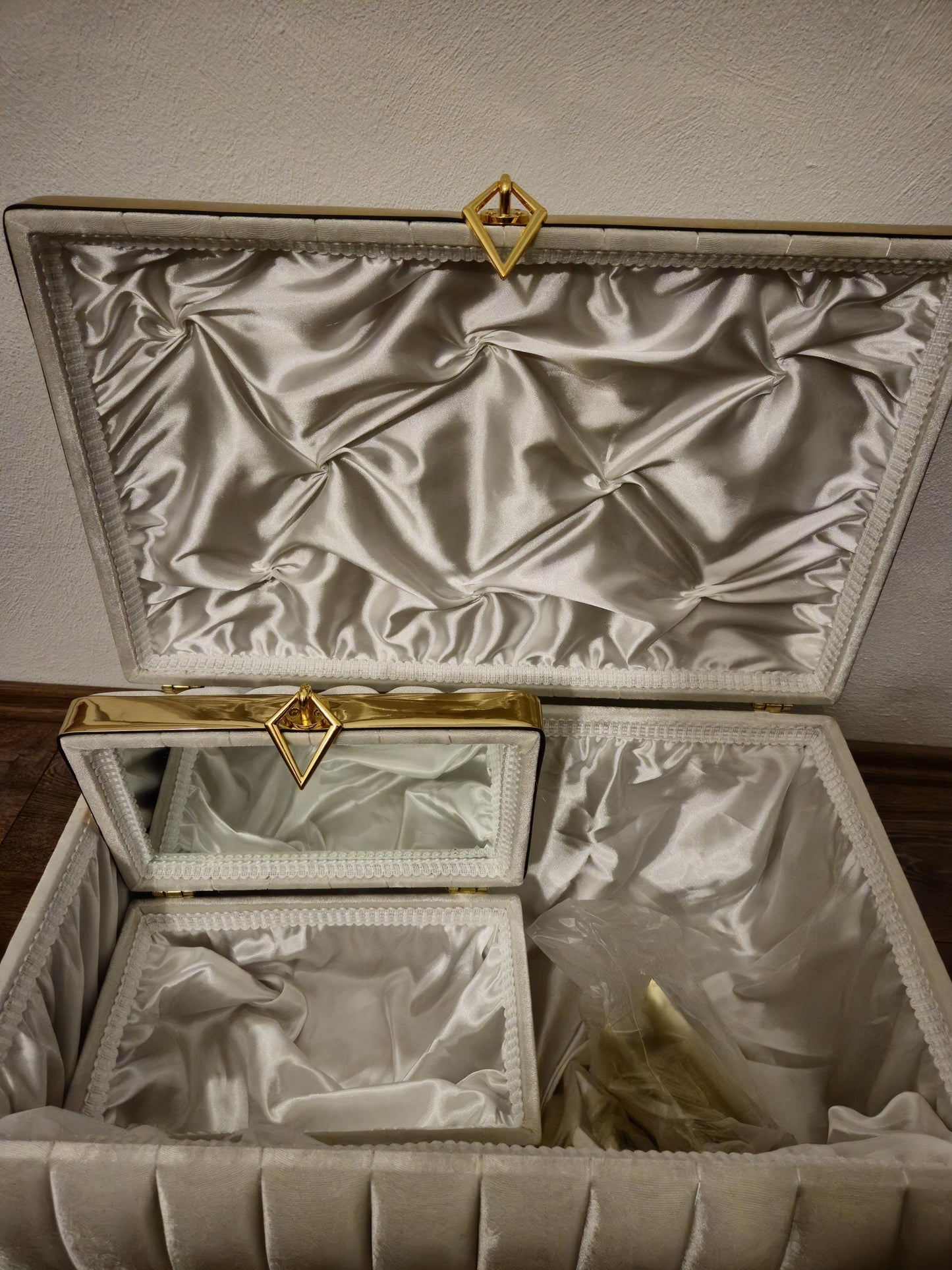 Sandik Bohca gepolsterte Aufbewahrungstruhen 2 Teilig Samt Creme Gold mit Beine Hochwertig mdf Special Design