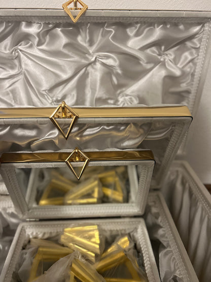 Sandik Bohca gepolsterte Aufbewahrungstruhen 3 Teilig Samt Creme Gold mit goldene Beine hochwertig MDF