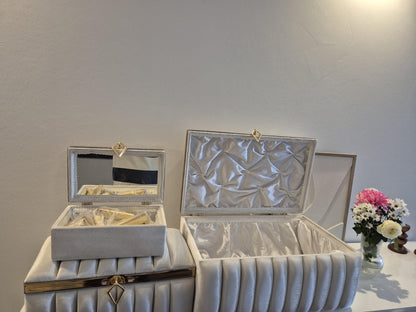 Sandik Bohca gepolsterte Aufbewahrungstruhen 3 Teilig Samt Creme Gold mit goldene Beine