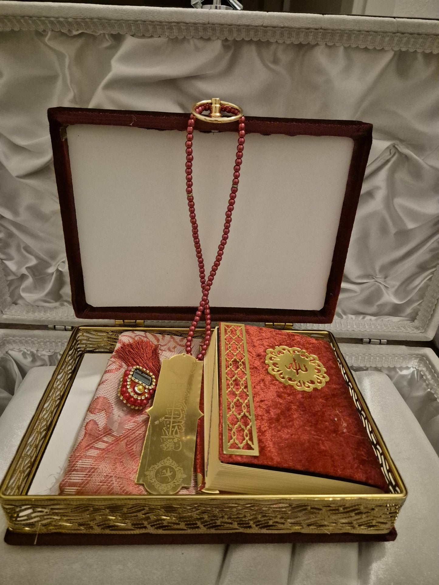 Wunderschönes Geschenkset mit Koran Ideal für Mevlid, Geburt, Hochzeit oder besondere Anlässe