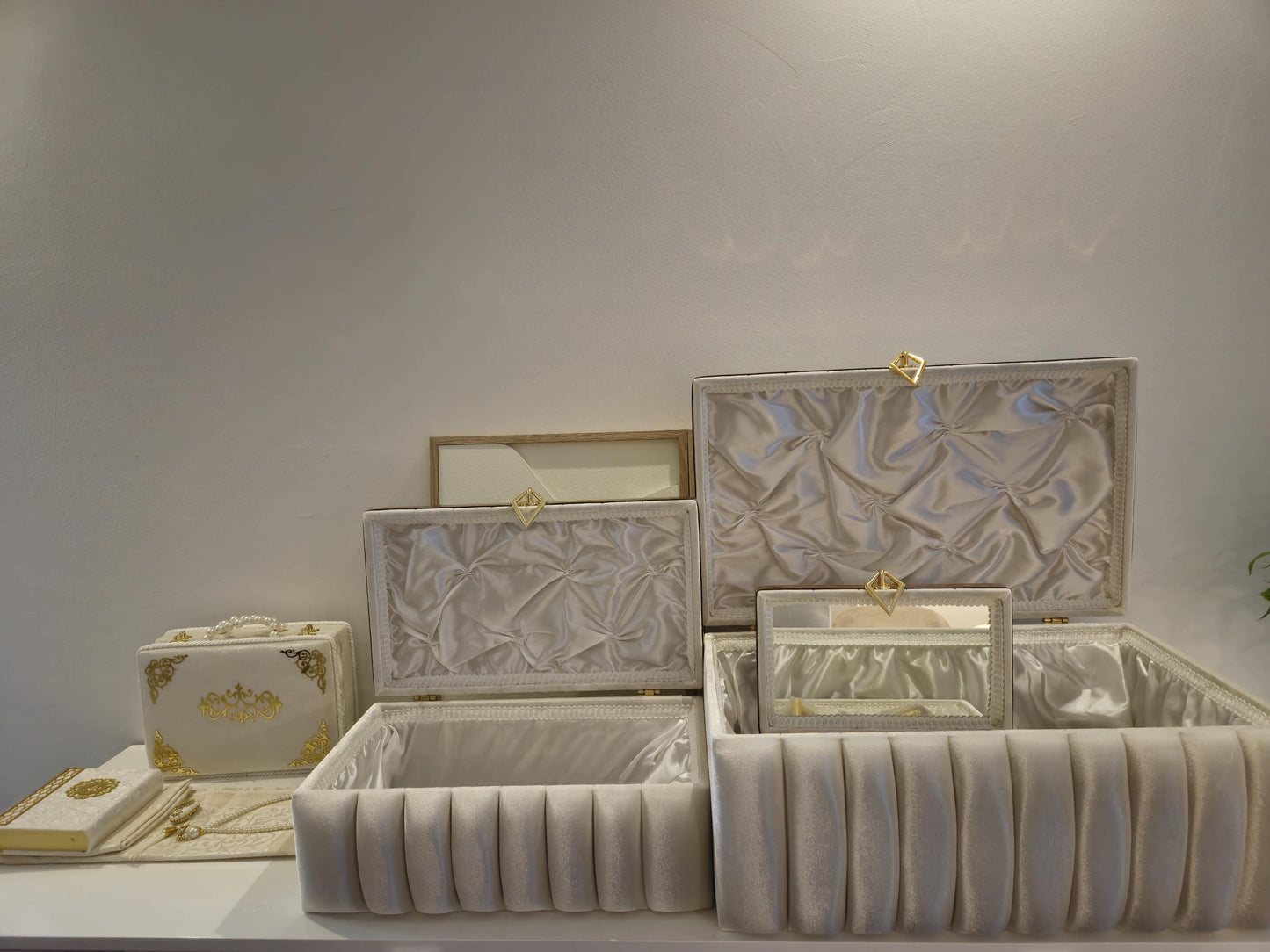 Ceyiz Bohca 1+1 Set 3er Sandik + Koran Set 4tlg Samt gepolstert Monatsdeal