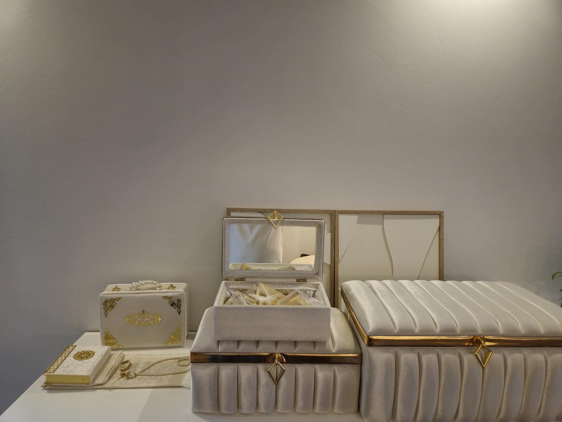 Ceyiz Bohca 1+1 Set 3er Sandik + Koran Set 4tlg Samt gepolstert Monatsdeal