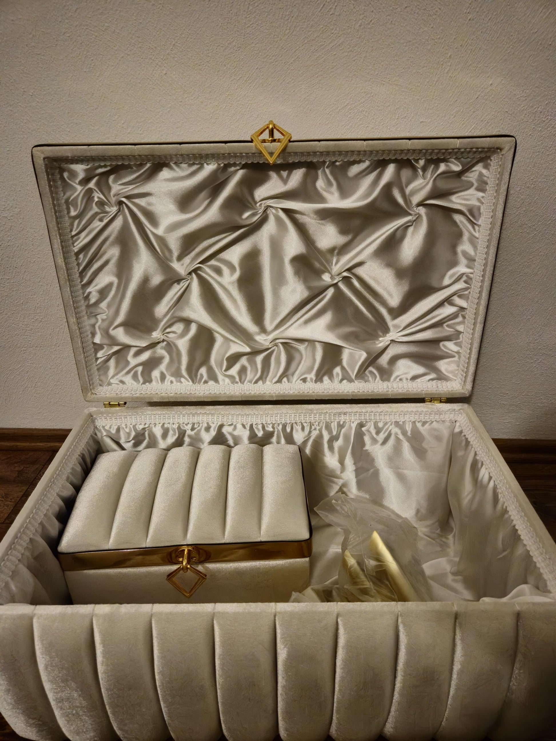 Sandik Bohca gepolsterte Aufbewahrungstruhen 2 Teilig Samt Creme Gold mit Beine Hochwertig mdf Special Design