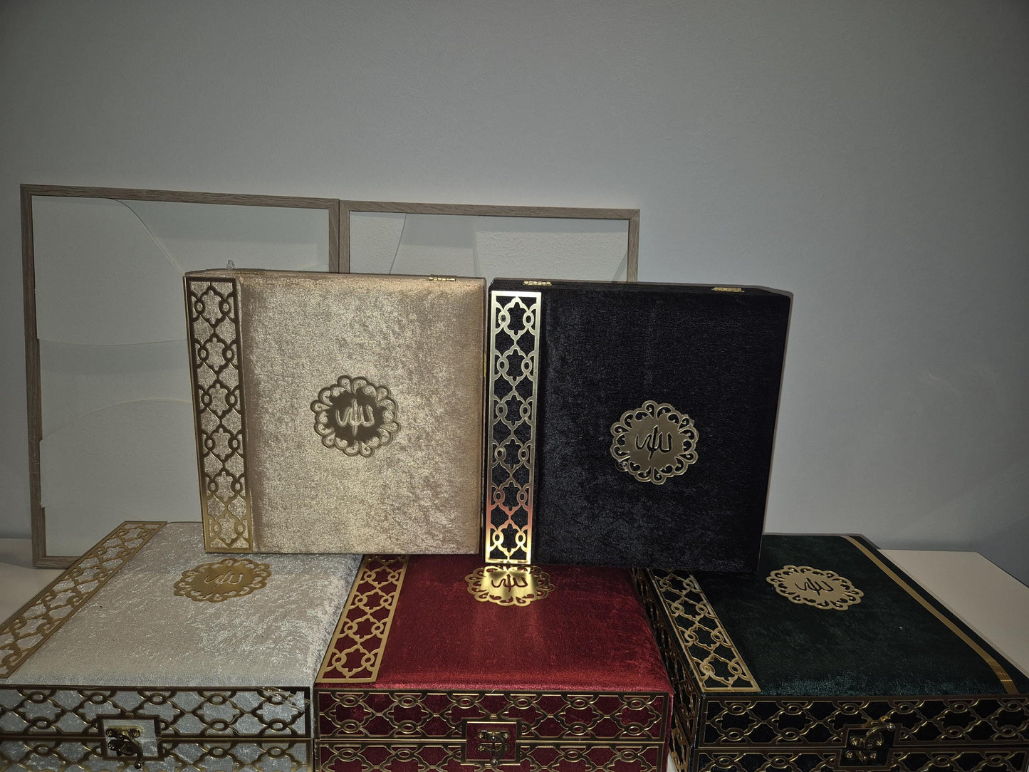 Koran Set Box Islam Geschenkbox in Farben Grün,rot,schwarz,gold Großes Set Tesbih Kopftücher edles Gebetsteppich Zikirmatik