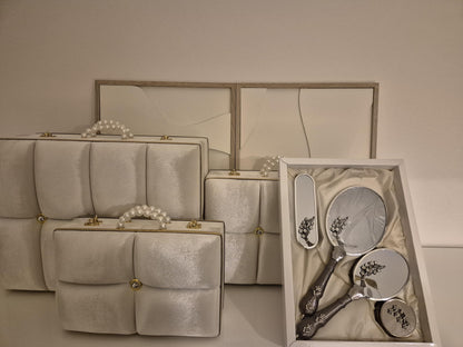 Luxuriöses Hochzeits- & Henna-Set | 4-teiliges Spiegelset + 3 edle Samtboxen mit Perlenhenkel*